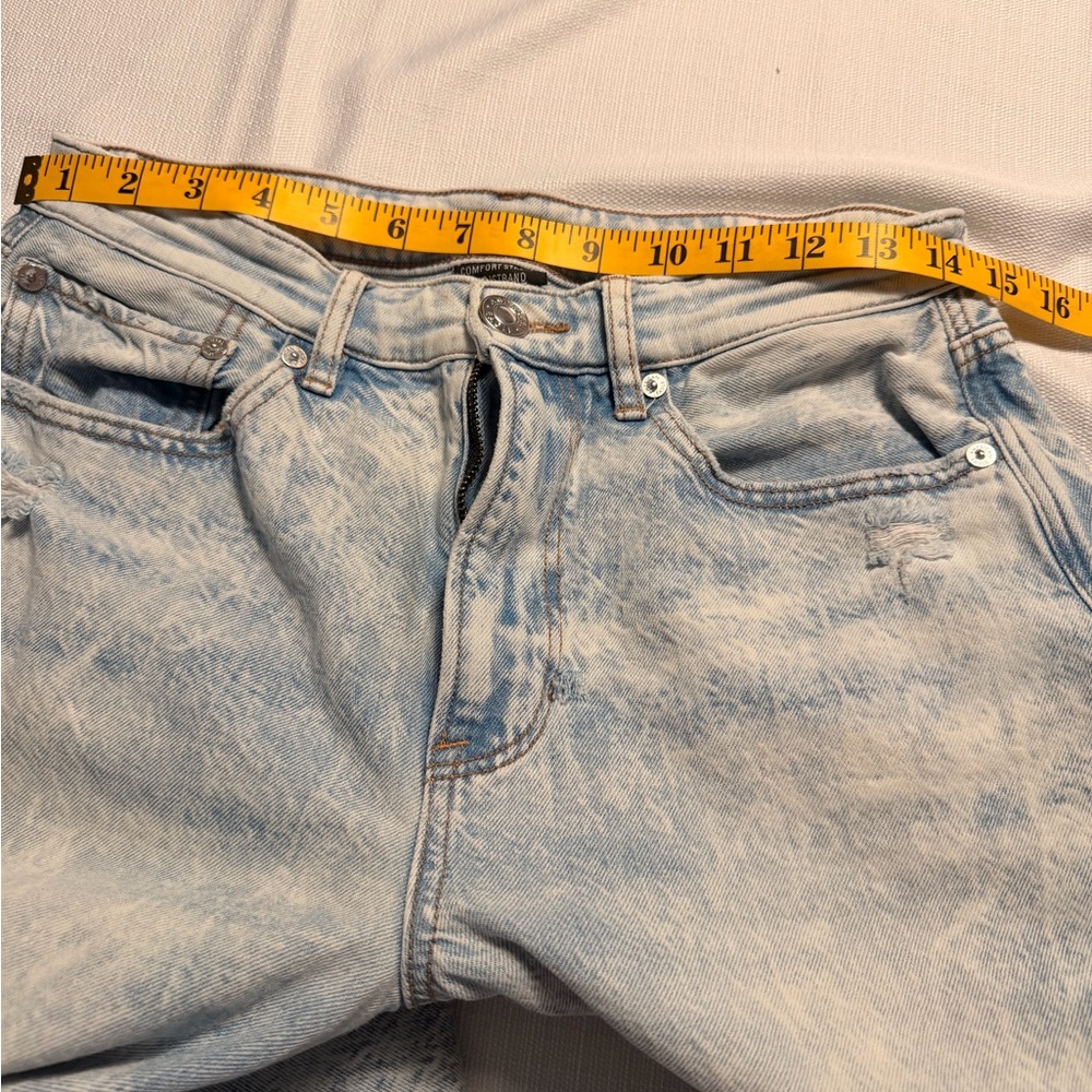 American Eagle Outfitters Light Wash Blue Comfort Stretch Waistband Jeans - Picture 6 of 10